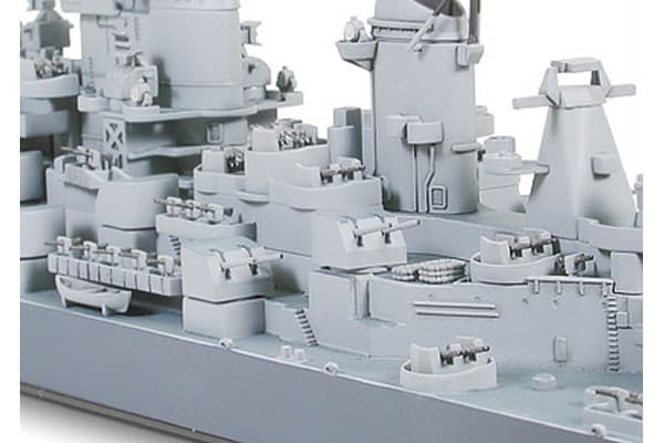 TAMIYA 1/700 U.S. Battleship Missouri