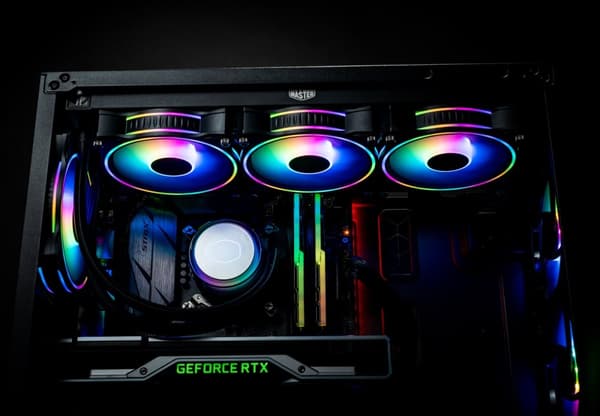 Cooler Master MasterLiquid ML360 Illusion væskekølingssystem