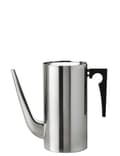 Pikkukuva 2 / 2: Stelton Arne Jacobsen Cylinda kahvipannu 1,5 L (teräs)