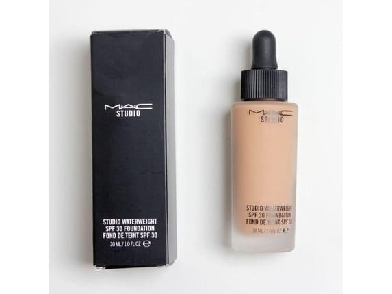 MAC Studio Waterweight Foundation SPF30 - Dame - 30 ml