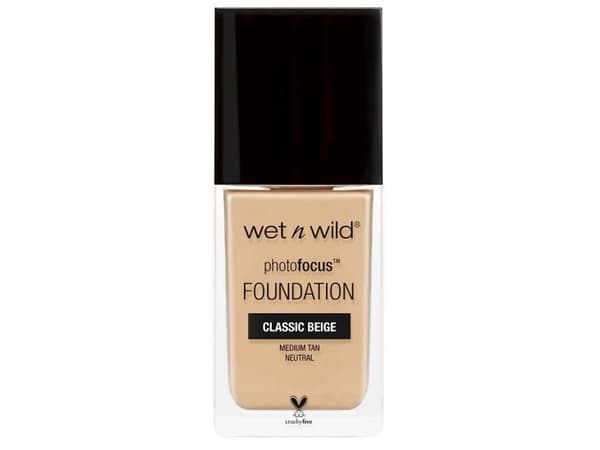 wet n wild Photo Focus, pullo, neste, 371C, klassinen beige, ruskea, neutraali, neutraali