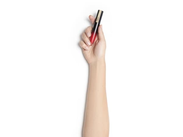 L’Oréal Paris Make-Up Designer Brilliant Signature 311 Be Brilliant, Röd, Be Brilliant, 8 färger, #BE212E, Shine, Vätska