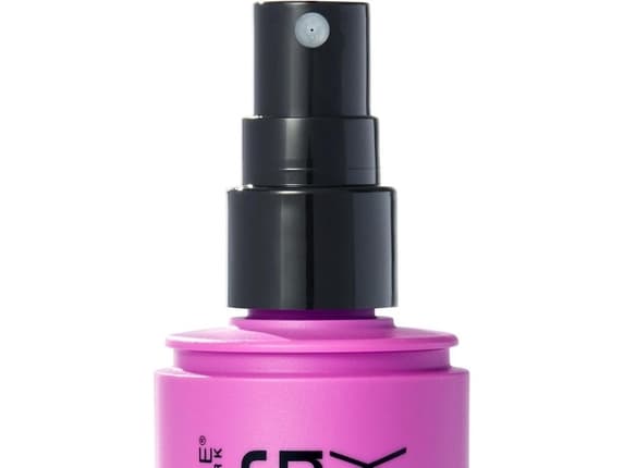 Maybelline MAY FS SETTING SPRAY NU 100 LASTING FIX, 100 ml, 16 t, Universal, Mattifying, Ravista hyvin ennen käyttöä. Pidä suihketta noin 20-25 cm:n