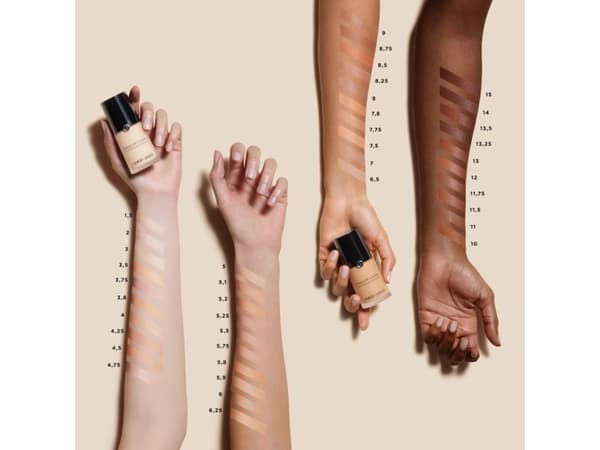 Armani Luminous Silk Foundation - Dame - 30 ml