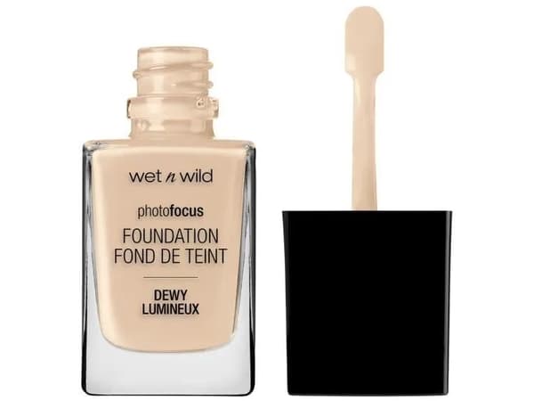Wet n Wild Photo Focus Dewy Podkład 28ml Soft Beige