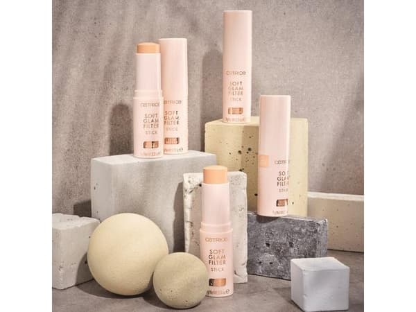 Catrice Soft Glam Filter Podkład w sztyfcie 9g Fair Light (010)