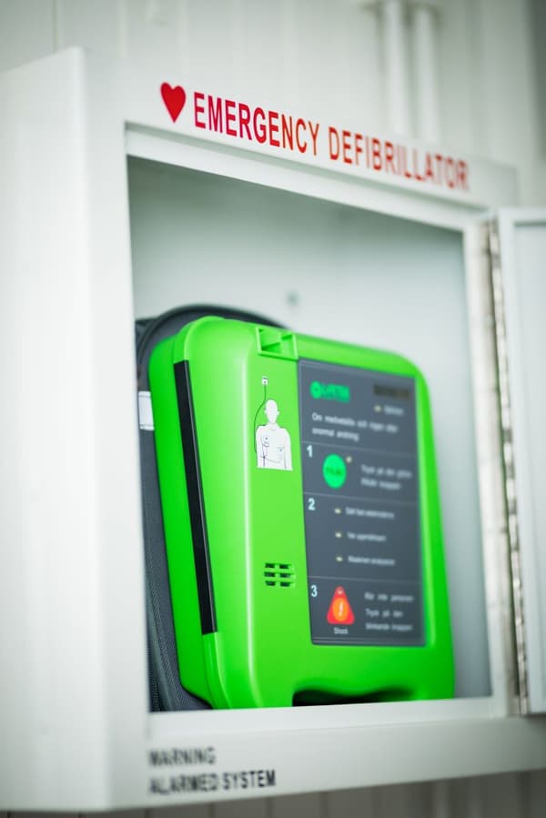 AED7000 defibrillaattori