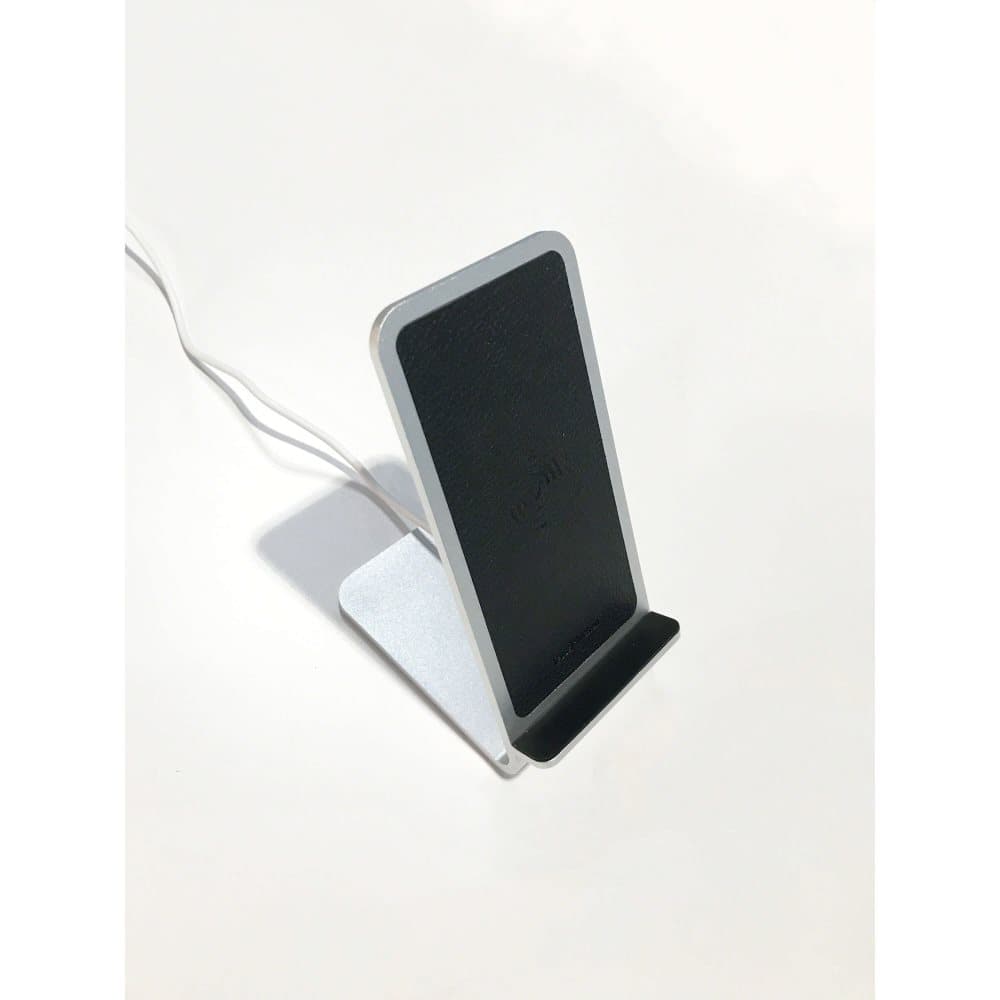 FUSE CHICKEN Qi Lader GRAVITY LIFT 10W Læder og Børstet Aluminium