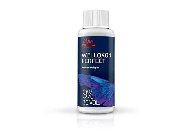 Wella WELLOXON PERF, Væske, Alle hårtyper, Flaske, Aqua/ Water/ Eau, Hydrogen Peroxide, Cetearyl Alcohol, Sodium Cetearyl Sulfate, Mineral Oil/ Huile