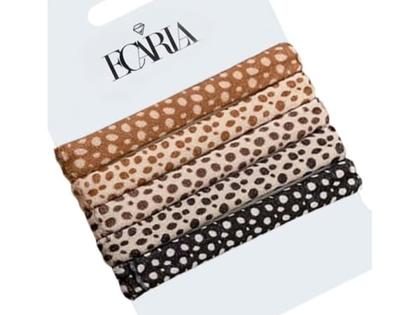 ECARLA Set of 5 rubber bands on a badge GUM133