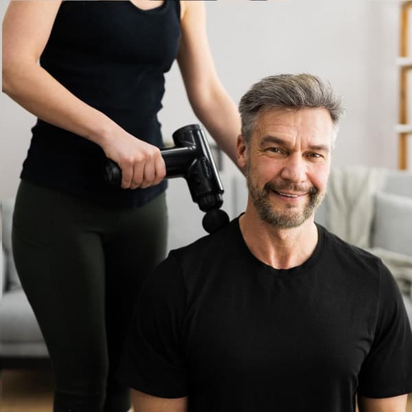 Massagepistol med 6 munstycken  slag & pulseringsprogram