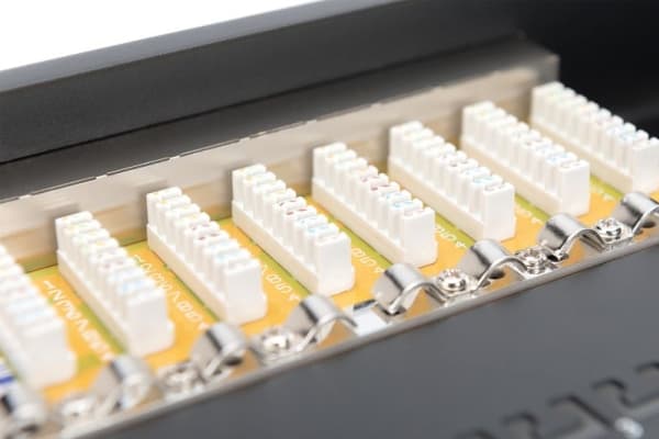 Digitus DN-91616S-B, IEEE 802.3af, IEEE 802.3at, RJ-45, Gull, 26/22, 30 N, Svart