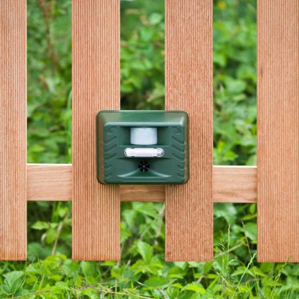 Nature dyreafskrækker ultralyd med stik