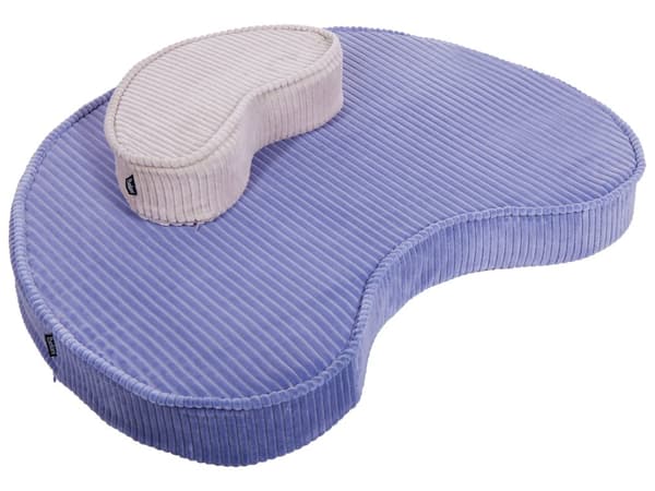 Gulvpude i lys violet og råhvid bomuld 90 x 75 x 10 cm Bønneformet siddepude i fløjlsstruktur med ribstruktur