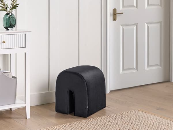 Puf u-formet sort velour MODOC BELIANI