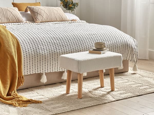 Jakkara valkoinen 50 x 35 x 30 cm buklee kumipuujalat suorakulmio kevyt skandinaavinen