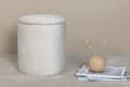 Miniatyrbild 6 av 9: Sittpuff Nymberhush Vit