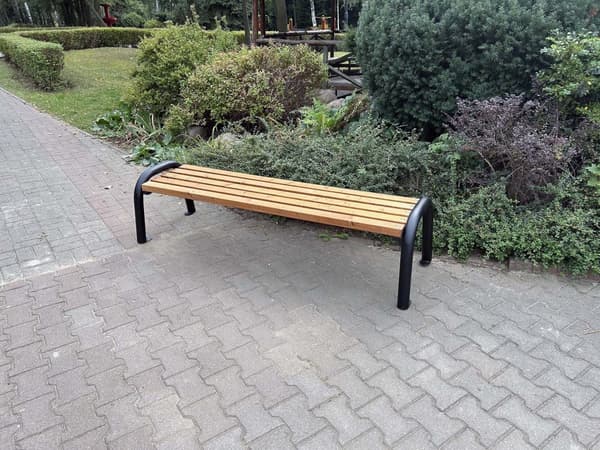 Primario bänk utan ryggstöd valnöt Primario bänk utan ryggstöd 150 cm valnöt