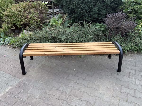 Primario bänk utan ryggstöd valnöt Primario bänk utan ryggstöd 150 cm valnöt