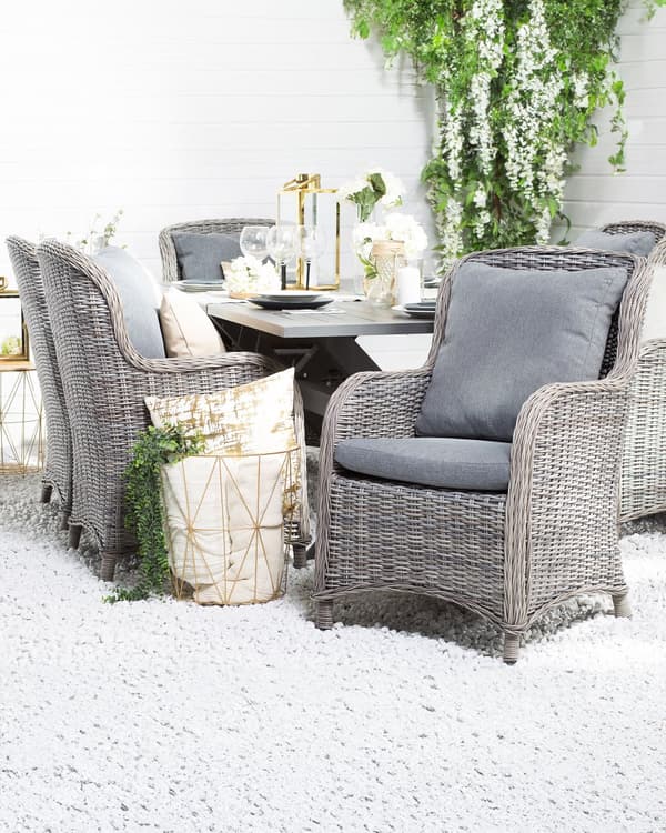 Sæt med 2 Grå Rattan Lænestole med Udendørs Havehynder Have Uderum Moderne Stil