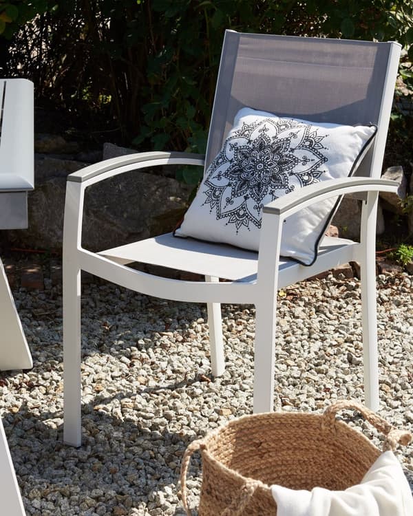 Havestole Grå Hvid Aluminium Træplast 4 stk Udendørs Stabelstole med Armlæn Vedligeholdelsesfri Nonwood til Terrasse Have Indretning Tilbehør