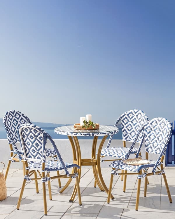 Havestole Natur Beige Blå Hvid PE Rattan Sæt 4 stk Stabelstole med Armlæn Stole til Udendørs Terrasse Have Indretning Retro Firkantet Mønster