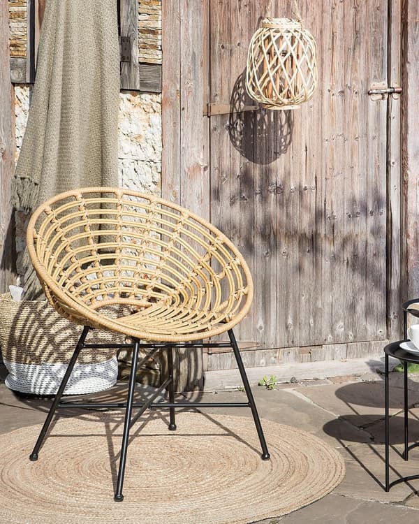 Havestole Beige Rattan og Sort Pulverlakerede Stålben sæt 71 x 80 cm Udendørs Altan Cafe Lounge med Retro Rund Flet Moderne Boho Design