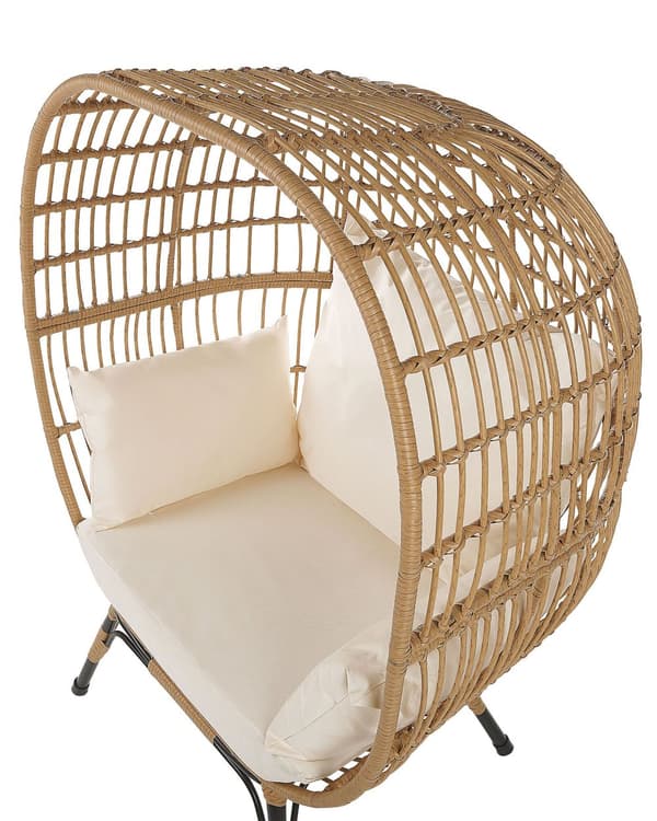 Uteplats Korgstol Rotting Naturlig Svarta Järnben Beige Sits Kuddar Högt Ryggstöd Benmössor Boho