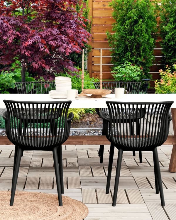 Havestole Sort Plast Polypropylen Sæt 4 stk Stabelstole med Armlæn Lamel Høj Ryg Spisebordstole til Spisestue Køkken Terrasse Have Indretning
