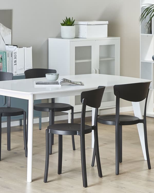 Sett med 4 hagestoler Svart Syntetisk materiale Værbestandig Kan stables Lett vekt Moderne design Utemøbler Spisestoler