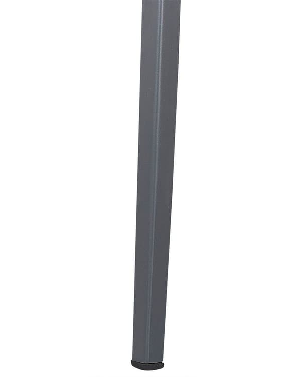 Sett med 2 hagespisestoler med grå metallramme og puter Moderne design med taufletting