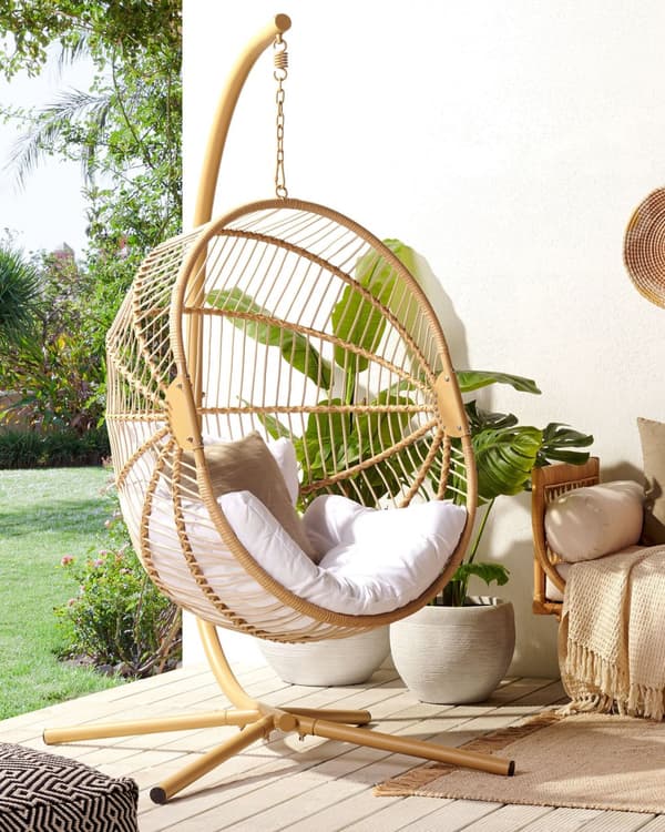 Hängstol Beige Konstrotting Metallram Inomhus-Utomhus Äggform Boho Trädgård Terass Altan