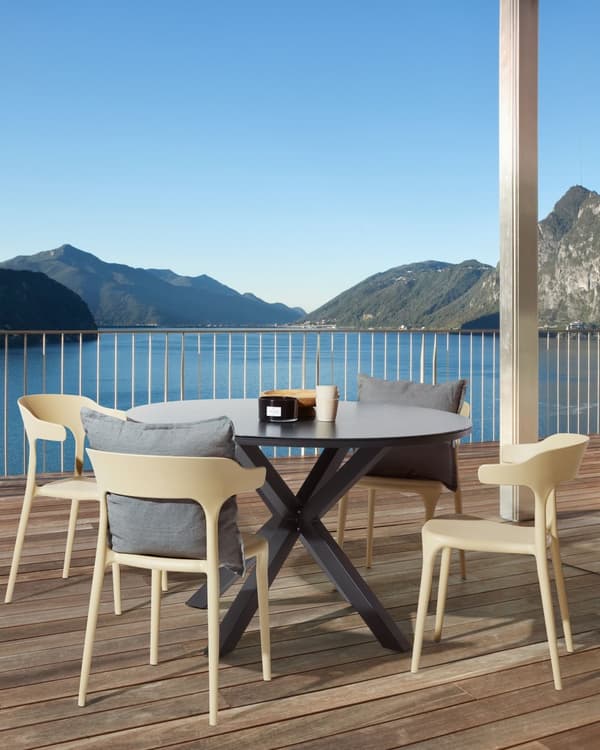 Sæt med 4 Havestole Spisestuestole Beige Polypropylen Let Vejrbestandig Plastik Indendørs Udendørs Moderne Stil