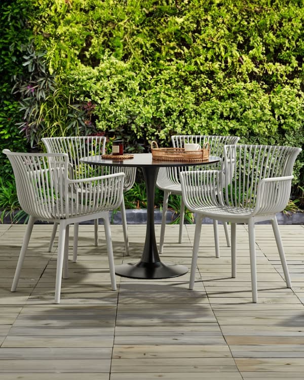 Havestole Lysegrå Plastik Polypropylen Sæt 4 stk Stabelstole med Armlæn Høj Ryg Spisebordstole til Spisestue Køkken Terrasse Have Indretning