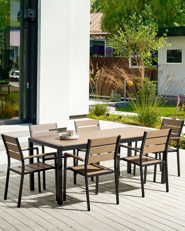 Havestole Lyst Træ Plast Sort Aluminium Sæt af 6 Udendørs Stabelstole Noonwood Vedligeholdelsesfri til Terrasse Have