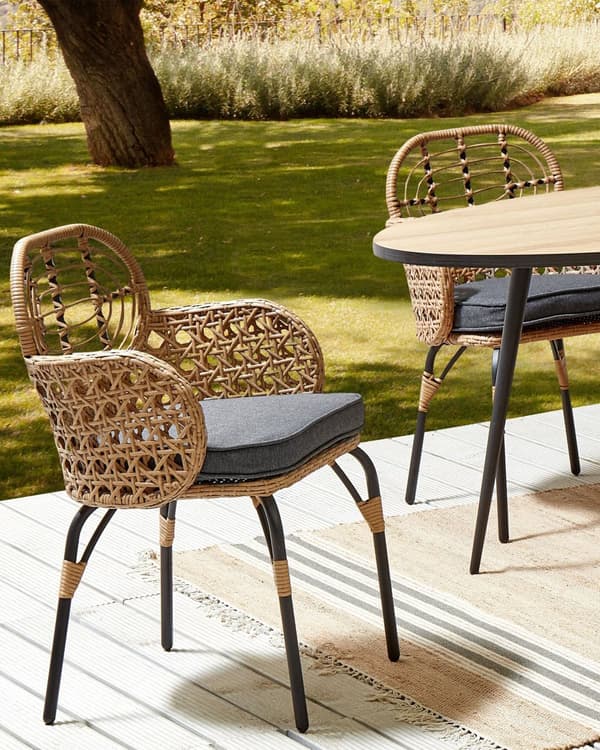 Sett med 2 stoler Natur Kunstrotting Grå sitteputer Flettet ryggstøtte og armlener Boho-stil Utemøbler Hage