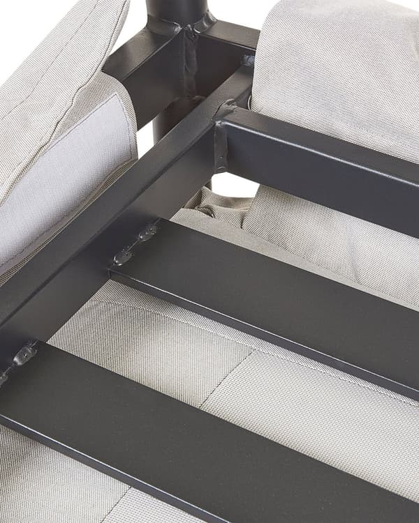 Trädgårdsfåtölj i aluminium Svart aluminiumram Ljusgrå dynor i vattenavvisande tyg