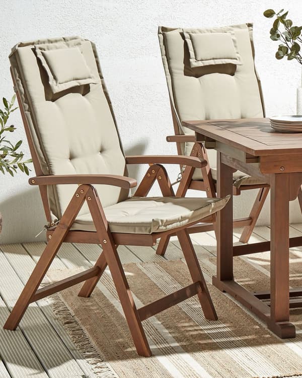 Set med 2 Trädgårdsstolar med Gråbruna Dynor Mörkt Akaciaträ Justerbar Hopfällbar Modern Design Utomhus Trädgård