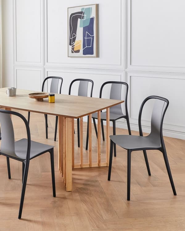Havestole Grå Sort Plast sæt af 8 Vedligeholdelsesfri Stabelstole til Udendørs Stole Retro Design Cafestole uden Armlæn Altanstole