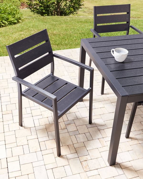 Havestole Sort Plast Sølv Aluminium Sæt af 6 Udendørs Stabelstole Noonwood Vedligeholdelsesfri til Terrasse Have