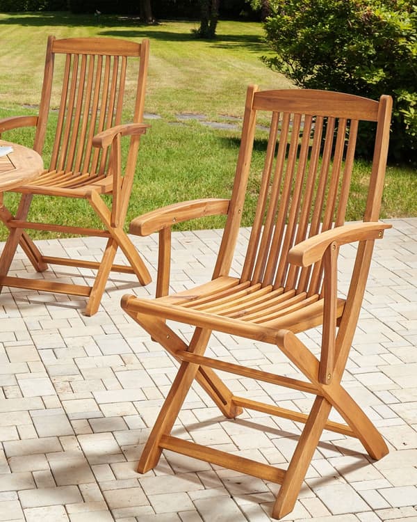 Havestole Lyst Akacietræ Sæt af 2 Udendørs Sammenklappelige Klapstole Foldbar Træstole Rustikt Design Lamel Ryg til Terrasse Have Retro