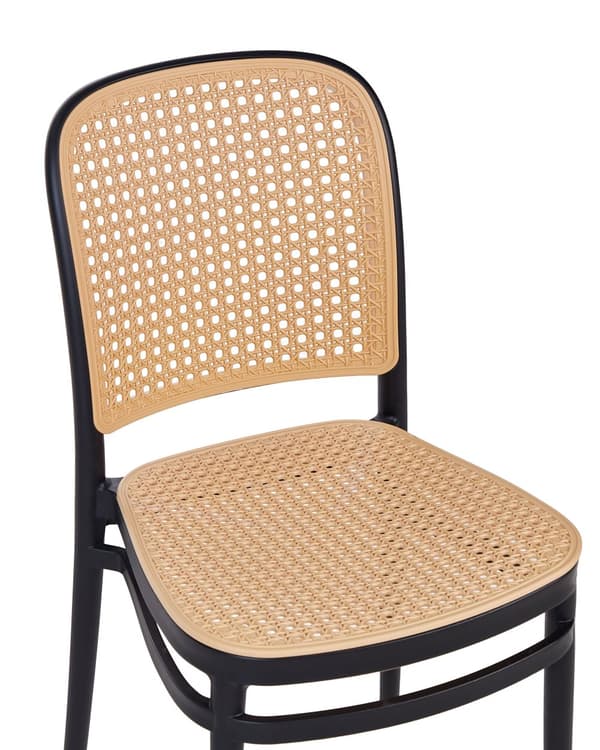 Matstolar Set om 4 Beige och Svart Plast Sits Stapelbara Stolar utan Armstöd för Inomhus- och Utomhusbruk Matsal Kök