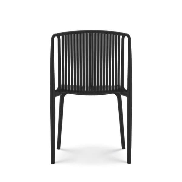 Set med 4 svarta trädgårds- eller terrassstolar i polypropenhar.