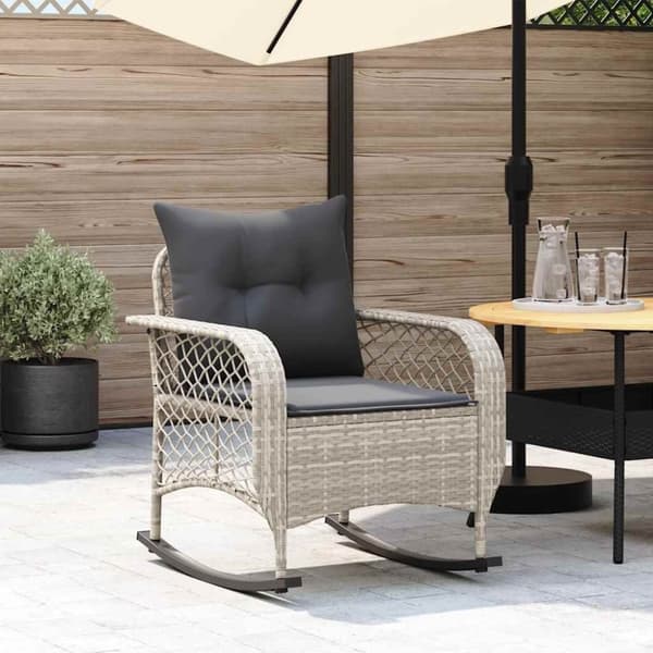 vidaXL udendørs gyngestol med hynder polyrattan lysegrå