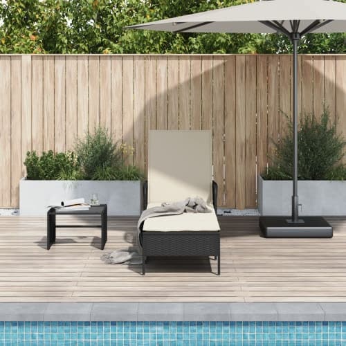 solstol svart och gräddvit PE rattan 157 x 55 x 92 cm