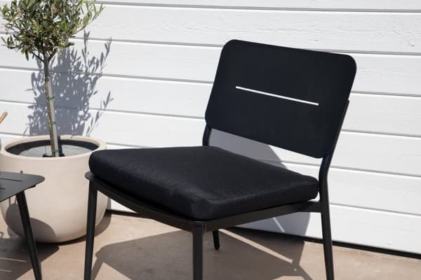 FURNLUX ULKOILMARUOKAILUTUOLI LINA MUSTA 55CM