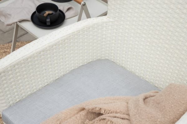 FURNLUX UDENDØRS SPISEBORDSSTOL MALINA GRÅ & HVID 58CM