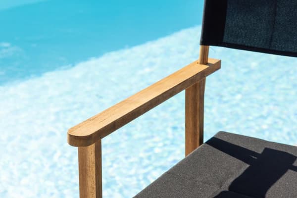 FURNLUX MATSTOL FÖR UTOMHUSBRUK MARION SVART & AKACIA 53CM