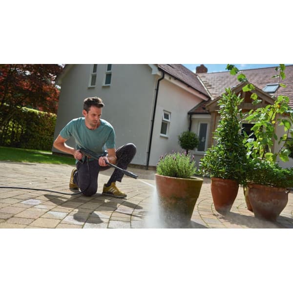 Bosch UniversalAquatak 125 -painepesuri + home-car kit