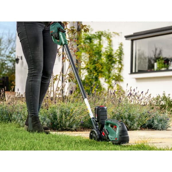 Bosch -teleskopstång AdvancedShear 18V-10 batterigräsklippare